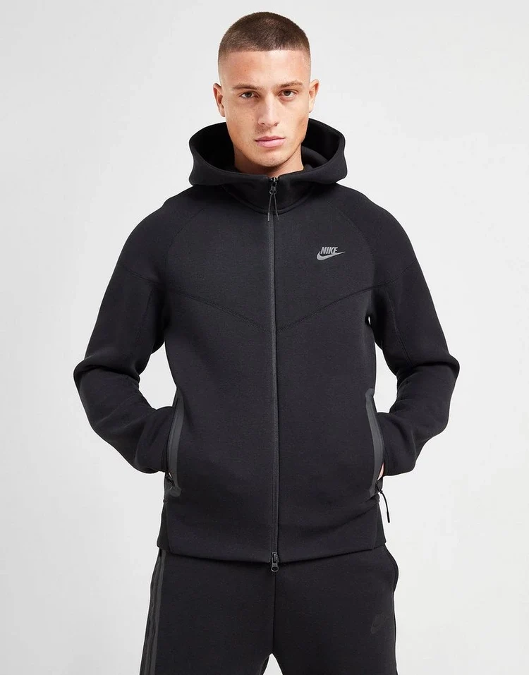 Nike Tech Fleece 2023 Crni Donji Deo